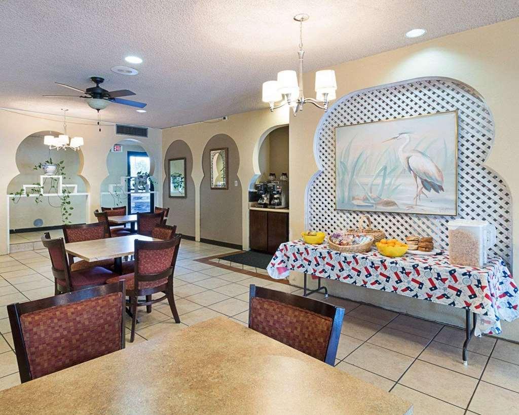 Econo Lodge San Angelo Restaurant foto